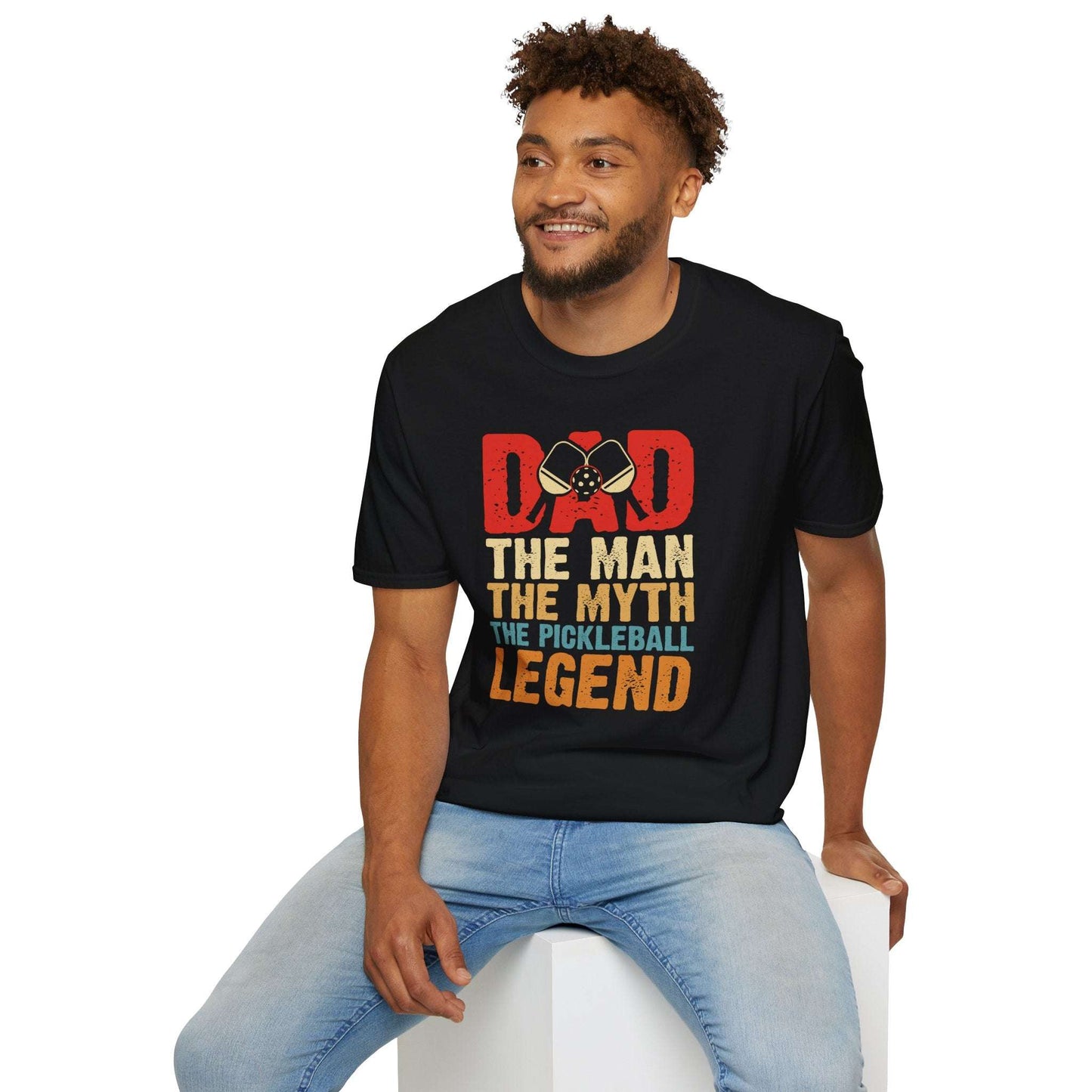 Men's Cool Pickleball T-shirt - DAD THE PICKLEBALL LEGEND RETRO