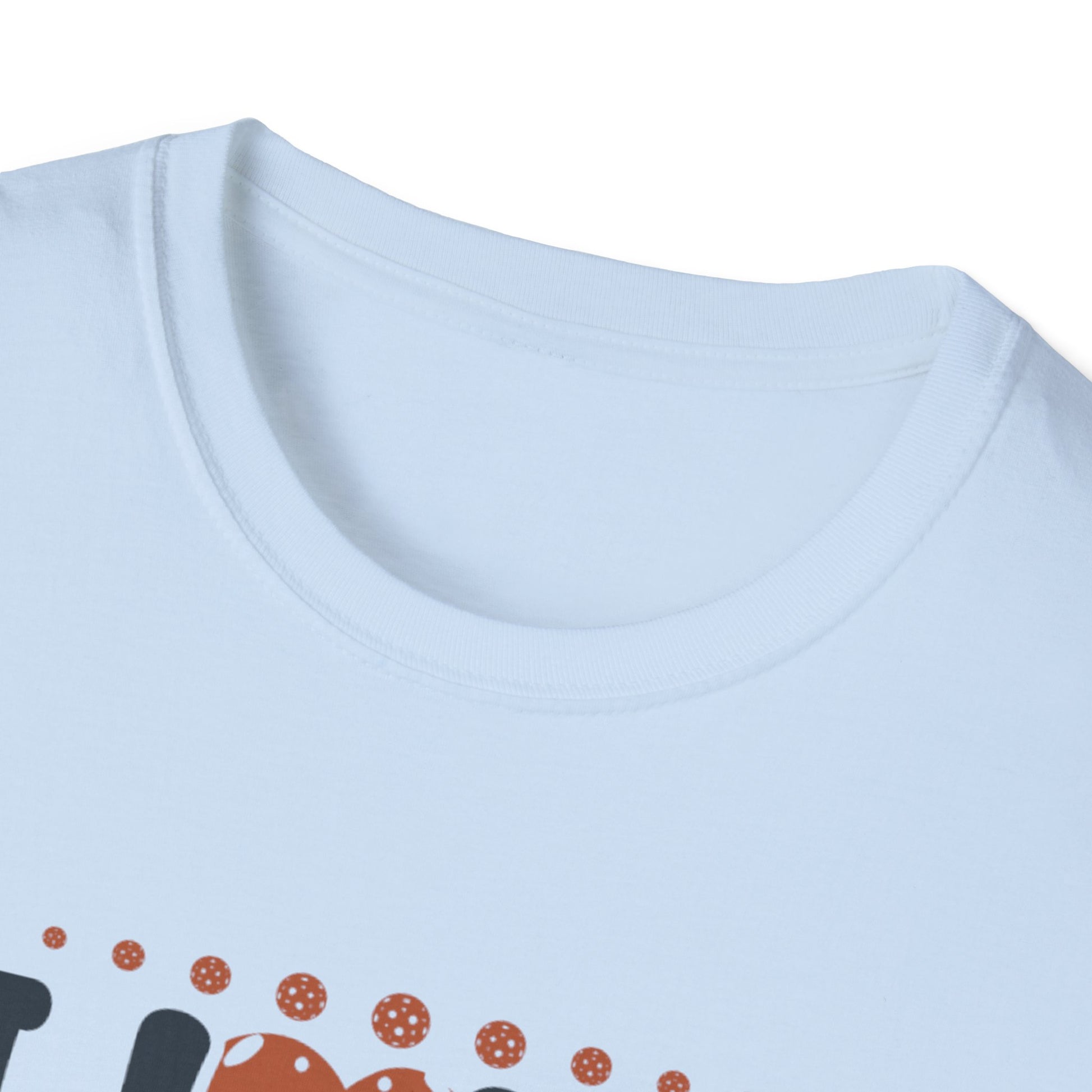 Women's Cheerful Pickleball T-shirt - I Love Pickleball